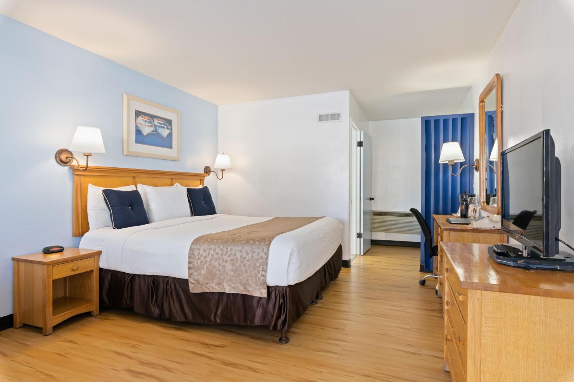 Skylark Shores Resort Lakeport Exterior photo