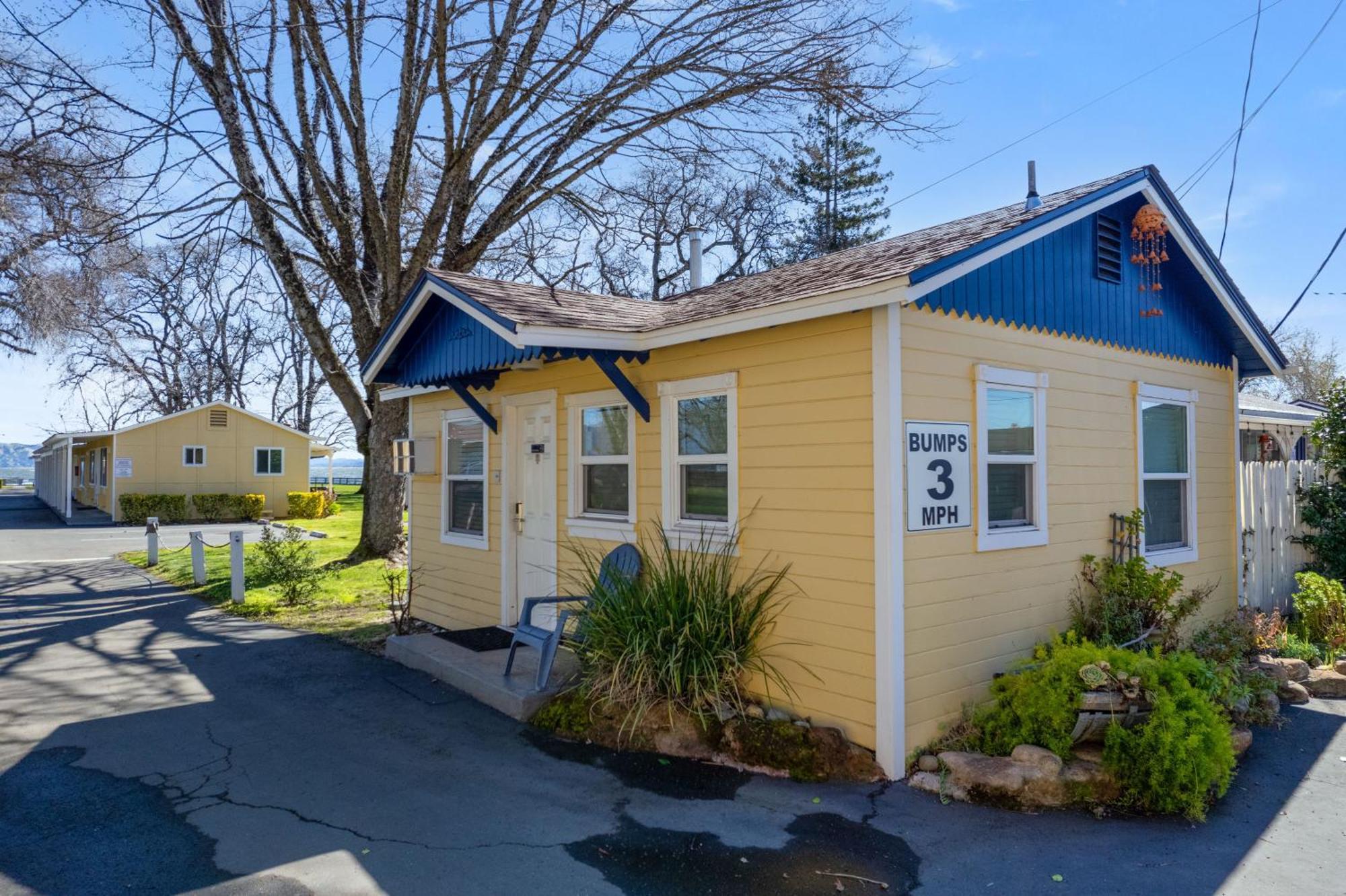 Skylark Shores Resort Lakeport Exterior photo